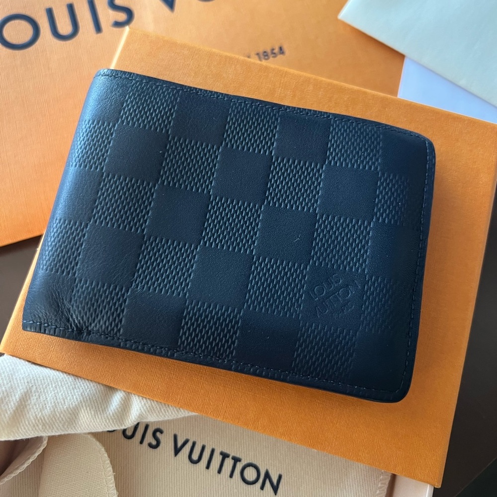 ❌SOLD❌ New Men’s Louis Vuitton Damier Infini leather MULTIPLE Wallet